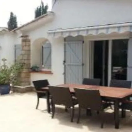 En Un Coin De Campagne Apartman